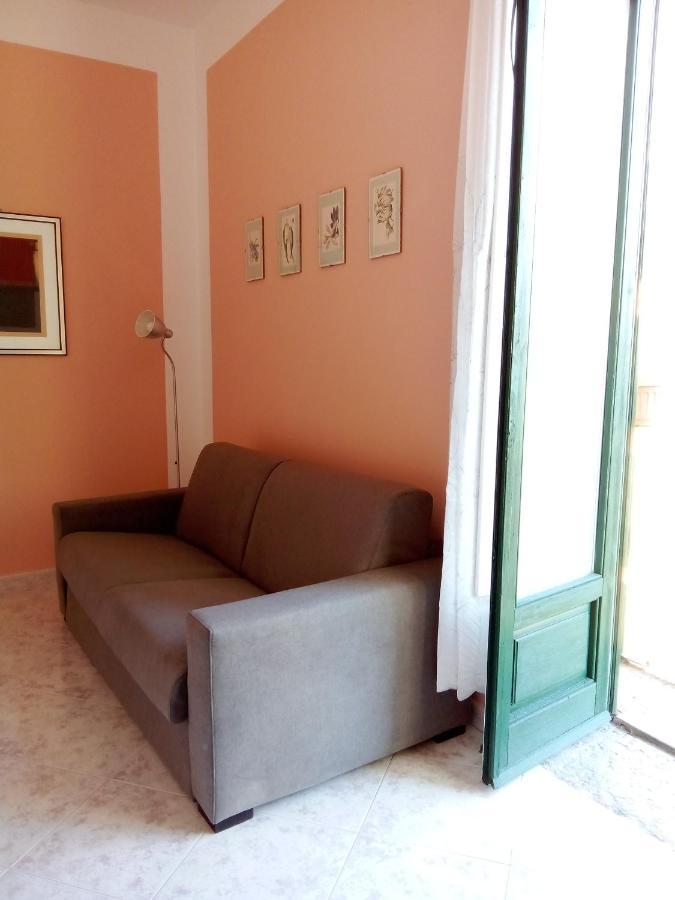 Al Crocifisso...Da Nonna Pia Lägenhet Salerno Exteriör bild