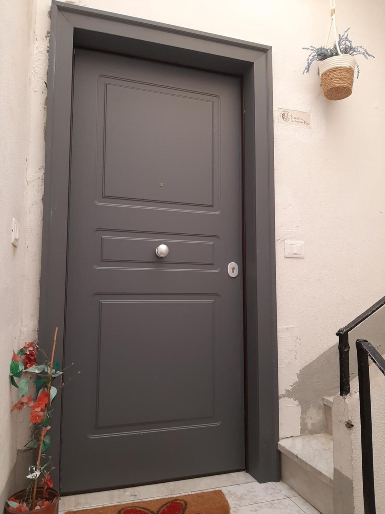 Al Crocifisso...Da Nonna Pia Lägenhet Salerno Exteriör bild